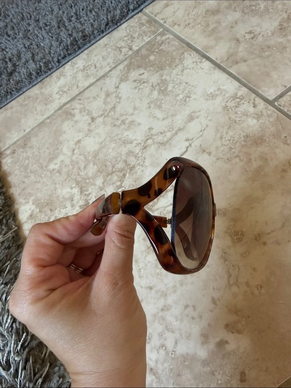 Tommy Hilfiger tortoise sunnies